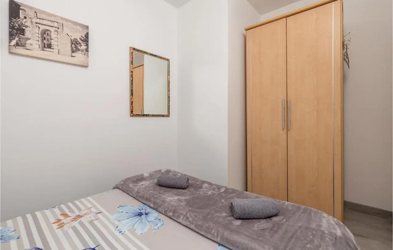 2 Bedroom Amazing Apartment In Cres Croatia